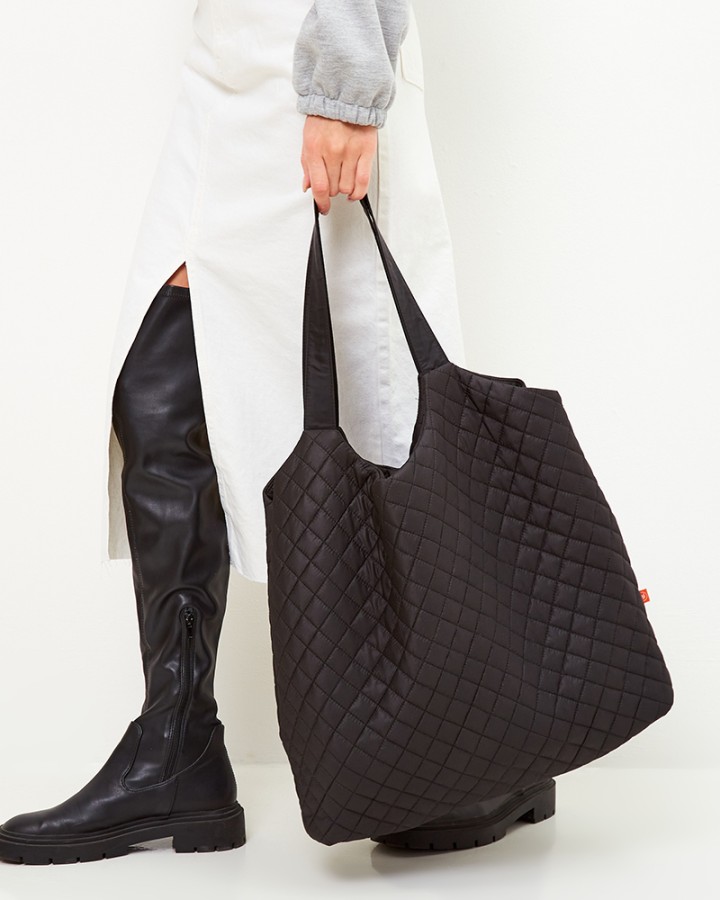 YOGA HOBO BLACK