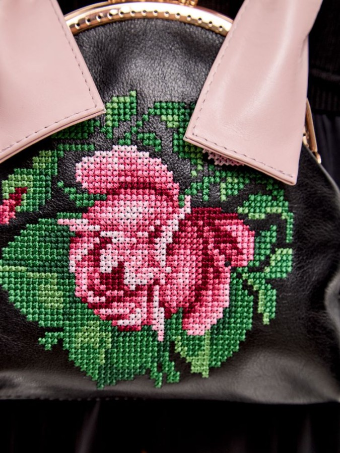 РУЧКА BOW PINK